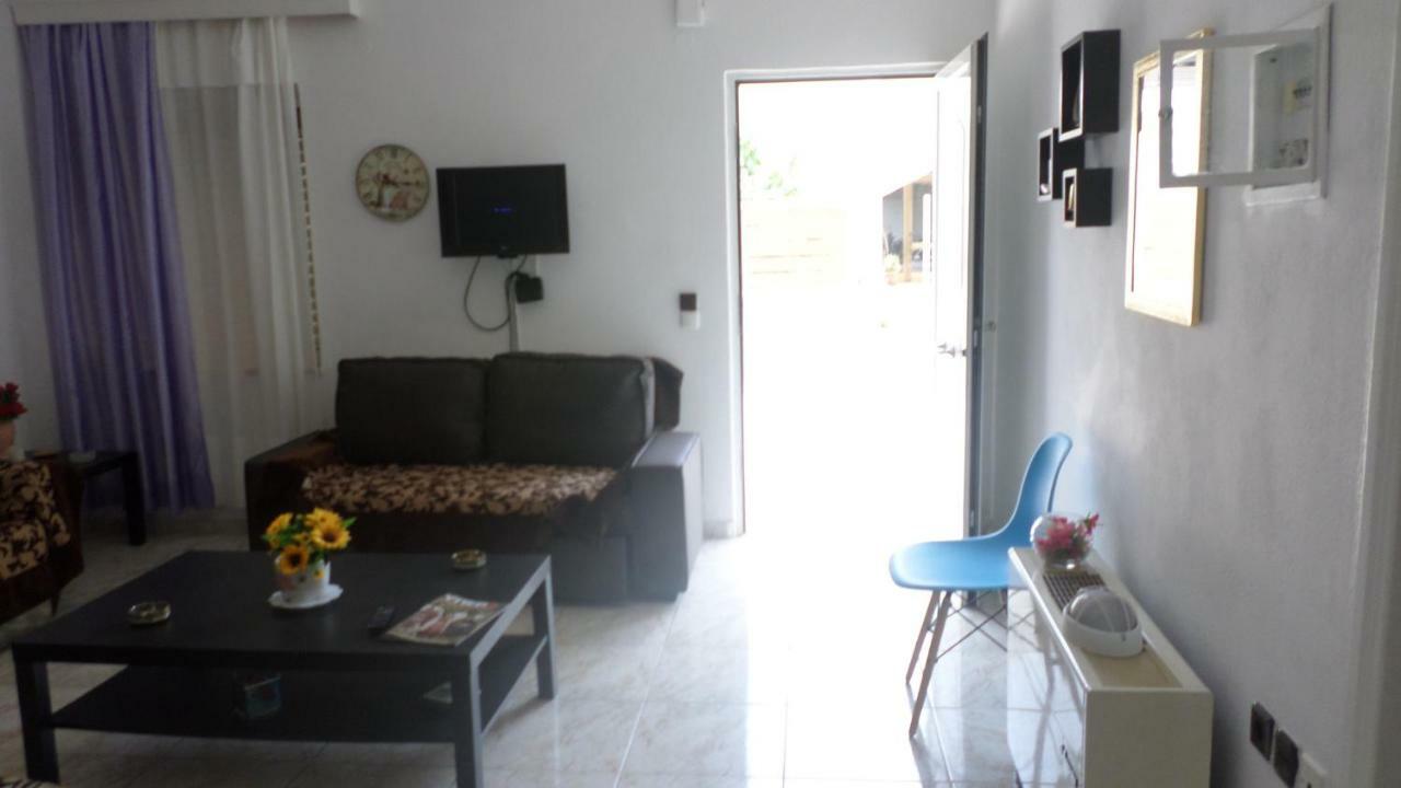 Holiday Apartment Chrissi Akti Chania Exterior foto